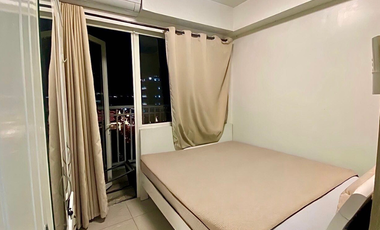 For Rent 1 Bedroom with balcony Shore Residences Condominium at MOA