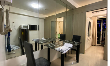 For Rent 1 Bedroom with balcony Shore Residences Condominium at MOA