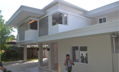 4 Bedroom House for Rent in Dasmarinas Village, Makati City
