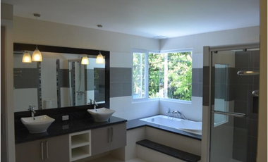 4 Bedroom House for Rent in Dasmarinas Village, Makati City