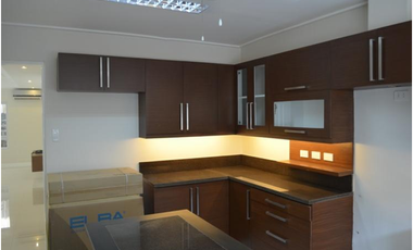 4 Bedroom House for Rent in Dasmarinas Village, Makati City