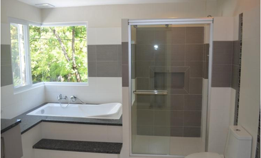 4 Bedroom House for Rent in Dasmarinas Village, Makati City