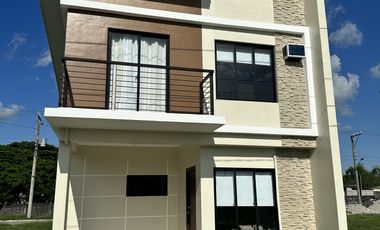 3-Bedroom House and Lot For Sale in Capas, Tarlac near New Clark City