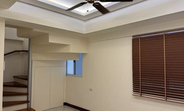 For Sale/Rent! New Penthouse, Bi-level, 5BR, interior design, with 1 carparks,Semi furnished. at Brio Makati.