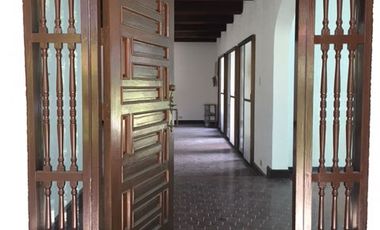 4 Bedroom House for Rent in Dasmarinas Village, Makati City