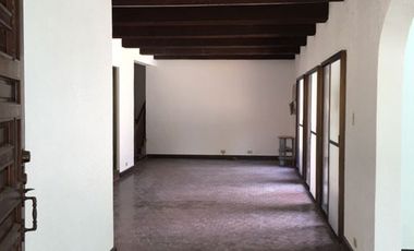 4 Bedroom House for Rent in Dasmarinas Village, Makati City