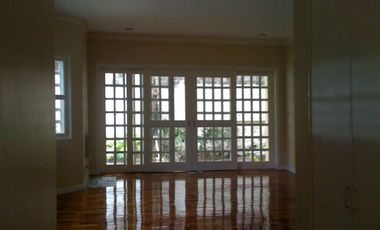 4 Bedroom House for Rent in Urdaneta Village, Makati City