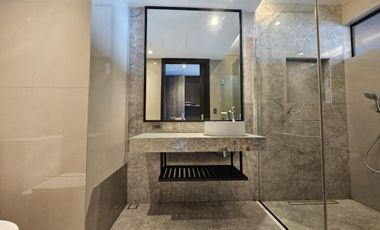For Sale: The Reef Residential Studio Unit