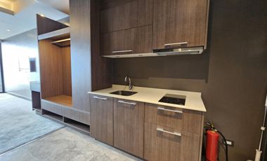 For Sale: The Reef Residential Studio Unit