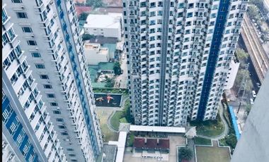 MEZZA 2 RESIDENCES CONDO 1BR @ 4.2M (corner unit) with Ortigas Side view