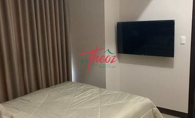 2 Bedroom Condominium @ Uptown Parksuites For Lease