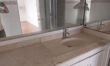 House and Lot Rent at Merville, Paranaque City