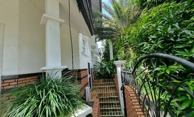 2 STOREY 3 BEDROOM HOUSE WITH ATTIC