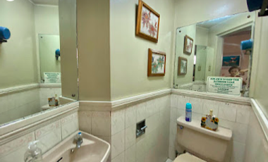 For Sale House w/ pool, 6-BR, 6 parking facing West P 280k/sqm, Mandaluyong City