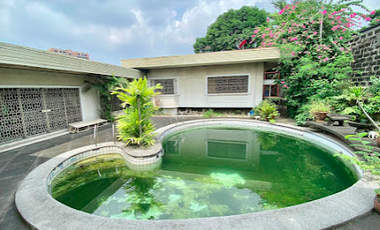 For Sale House w/ pool, 6-BR, 6 parking facing West P 280k/sqm, Mandaluyong City