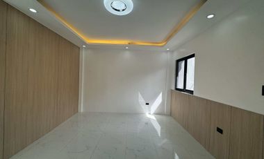 Ready for Move-In Spacious Home at Colinas Verdes Subdivision, Bulacan - Gio