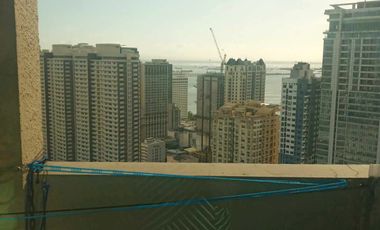 Robinson Place Residence Ermita Manila 122sqm 3BR Furnished Condominium for Sale