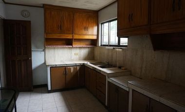 Commercial House for Rent at Brgy. Mabolo, Malolos City, Bulacan