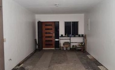Townhouse for Rent at Sampaloc, Manila