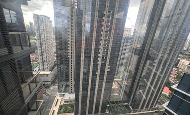 Uptown Ritz: 2BR facing Hyatt BGC