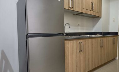 SHORE17XXC: For Rent Fully Furnished 1 BR with Balcony in Shore 1 Residences