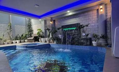 5BR House and Lot for Rent/Sale at Tagaytay City