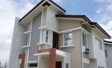 For ReSale 4 Bedroom House & Lot in Montecelio Residences Concepcion Tarlac