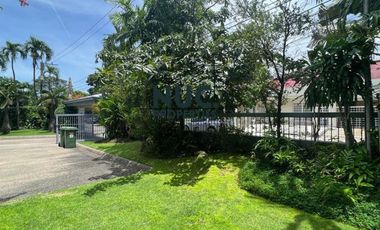 House 4 Br for Sale West Greenhills (wackwack golfcourse side), San Juan City