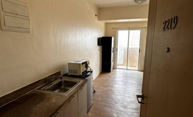 Studio Unit at Laureano Di Trevi Tower 3 Makati City