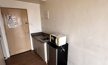 Studio Unit at Laureano Di Trevi Tower 3 Makati City