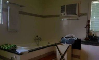 Large 4 Bedroom House and Lot for Rent in Dasmarinas Village, Makati City