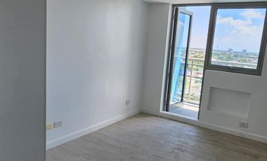 Azure North- The Resort Residences Bare unit w/ balcony in CSFP for Sale