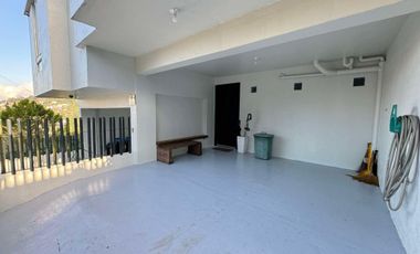 Crystal Dale Subd. House for Sale!