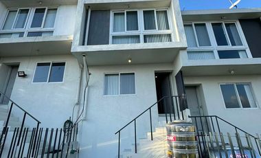 Crystal Dale Subd. House for Sale!