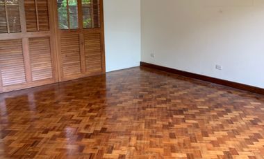 4 Bedroom House for Rent in Urdaneta Village, Makati City