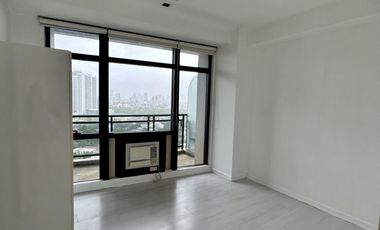 2BR Loft For Sale in Gramercy Residences Makati