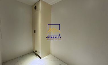 7 Bedroom Townhouse Unit for Rent in Angeles City, Pampanga Near MQ Mall