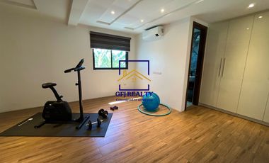 7 Bedroom Townhouse Unit for Rent in Angeles City, Pampanga Near MQ Mall