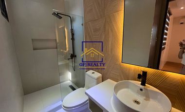 7 Bedroom Townhouse Unit for Rent in Angeles City, Pampanga Near MQ Mall