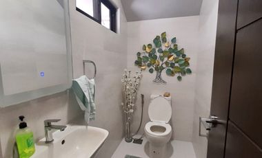 6-Bedroom Fully Furnished Duplex House in Mandaue City, Cebu near Ateneo de Cebu