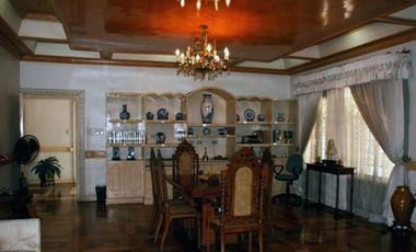 10 Bedroom Luxury House for Sale in Forbes Park, Makati City