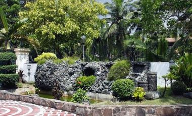 10 Bedroom Luxury House for Sale in Forbes Park, Makati City