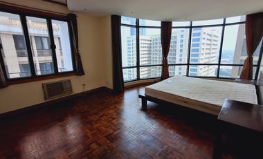 For LEASE 2-Bedroom Condo Unit in Renaissance 3000 Condominium Pasig City