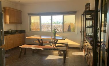 OCEAN VIEW HOUSE AND LOT WITH POOL ID 14894