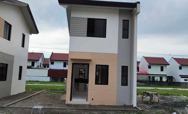 Single Attached Classic House and lot for Sale in San Fernando, Pampanga Near SM