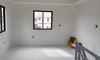 Single Attached Classic House and lot for Sale in San Fernando, Pampanga Near SM