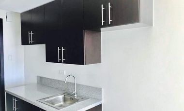 Condominium RFO 30k/month For Sale Pioneer Woodlands Mandaluyong Boni Edsa C5