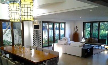 Bungalow House and Lot for Rent in Dasmarinas Village, Makati City