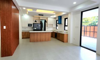 For Sale: Brand New Modern House With Swimming Pool in BF Homes Parañaque