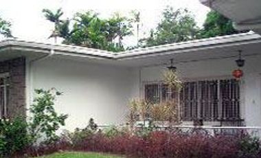 Stylish 3 Bedroom House and Lot for Lease in Urdaneta Village, Makati City